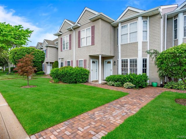 1075 Savoy Drive