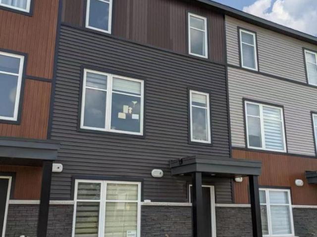 1075 Speedvale Court Ottawa, ON K2T0P6