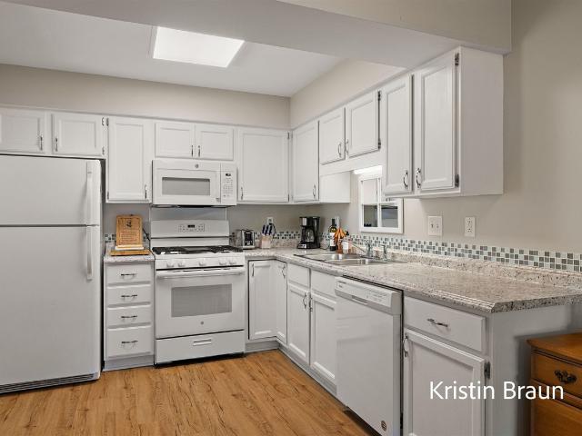 1075 Walnut Grove Drive # 27