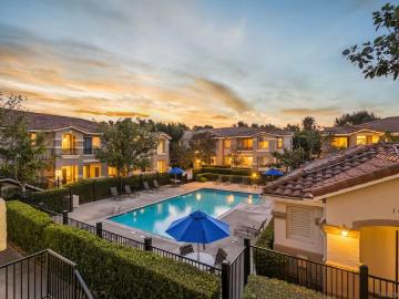 10766 Sabre Hill Dr, Unit 258, San Diego, CA 92128 | MLS #260010