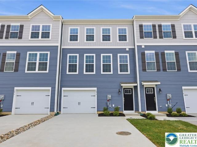1076 Meadowlark Drive, Upper Macungie Twp, US, PA