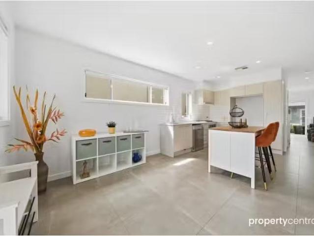 10/76 Lethbridge Avenue, WERRINGTON Townhouse for rent Listed.