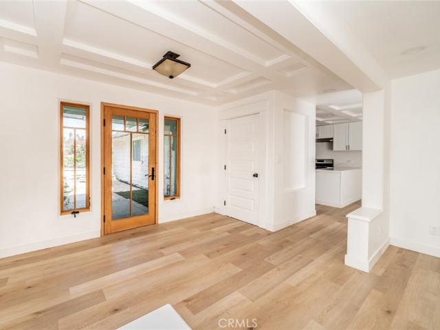 1076 Los Altos Court