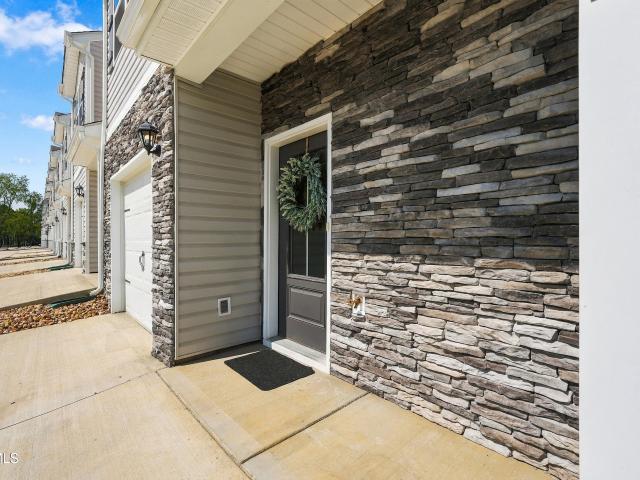 1076 Saylors Place 1076
