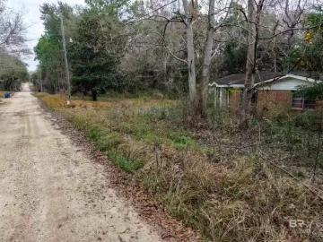 10775 PINE RD, GRAND BAY, AL 36541