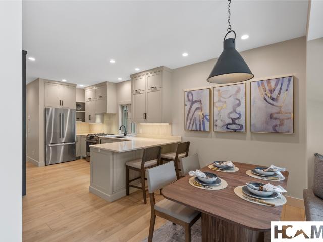 1077 B Hicks 2