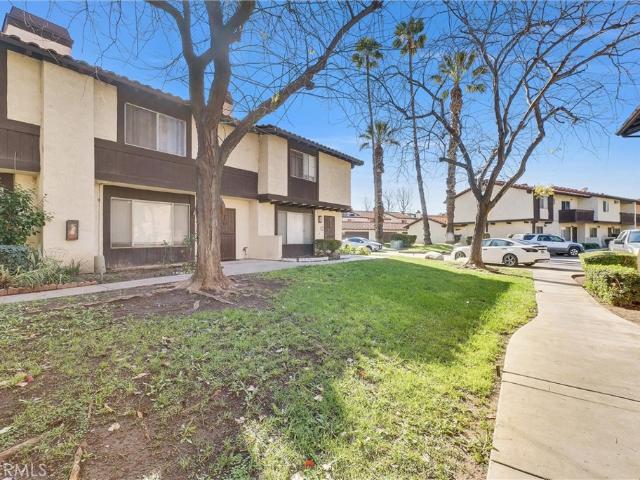 1077 S Santo Antonio Dr, Unit 15, Colton, CA 92324 | MLS #CV26033