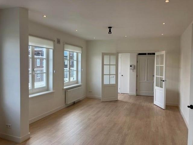 1077NP, Amsterdam