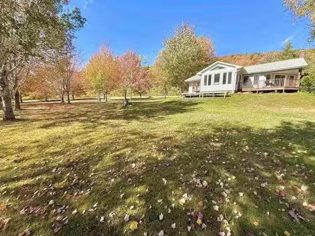 10797 Hwy 105 Highway, Aberdeen, NS, B0E 3M0 house for sale.