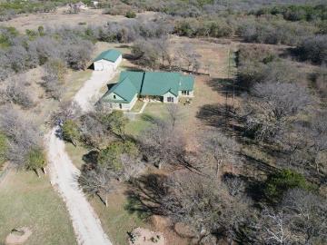 1079 Mountain Bluebird Ct, Graford, TX