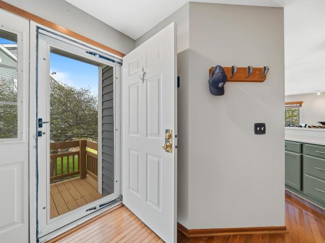 1079 Lakeland Way, Unit 9 30
