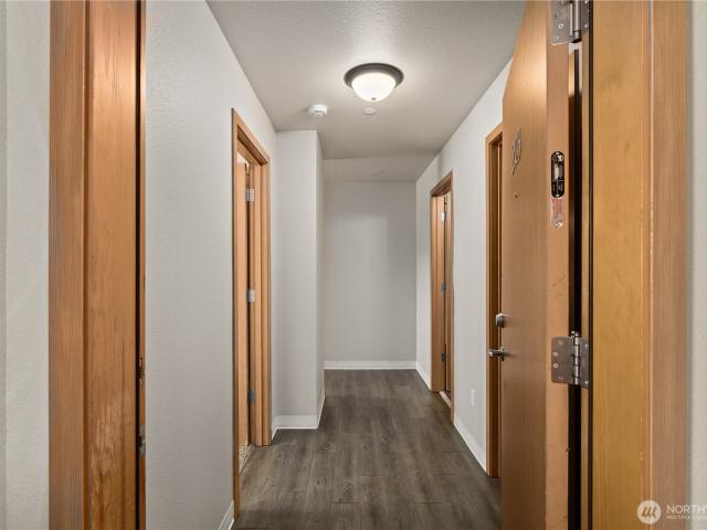 1079 th Avenue SW