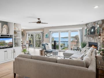 1070 S Lake Shore Dr, Unit 11 2B, Lake Geneva, WI 53147 | MLS #1960