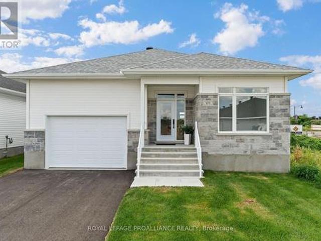 1070 Turner Drive, Brockville, ON, K6V 0G8 house for sale | Listing ID X13638 | Royal LePage