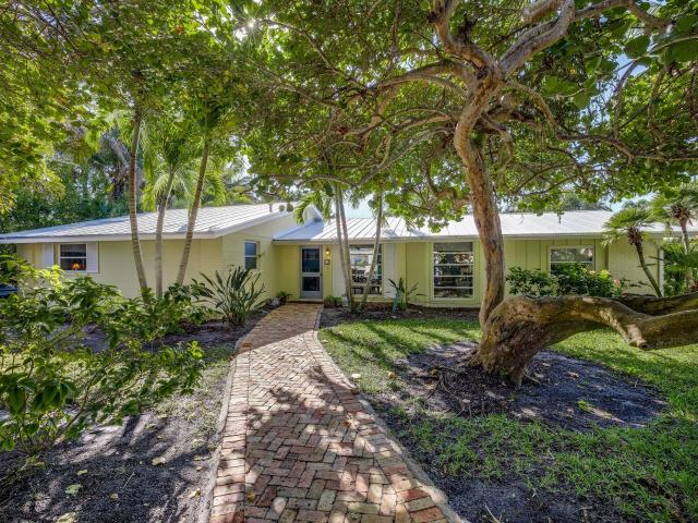 1070 10th Street, Boca Grande, US, FL