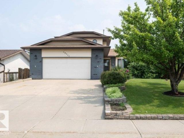 10711 Avenue, Westlock, AB, T7P 2C7 house for sale | Listing ID E4500 | Royal LePage