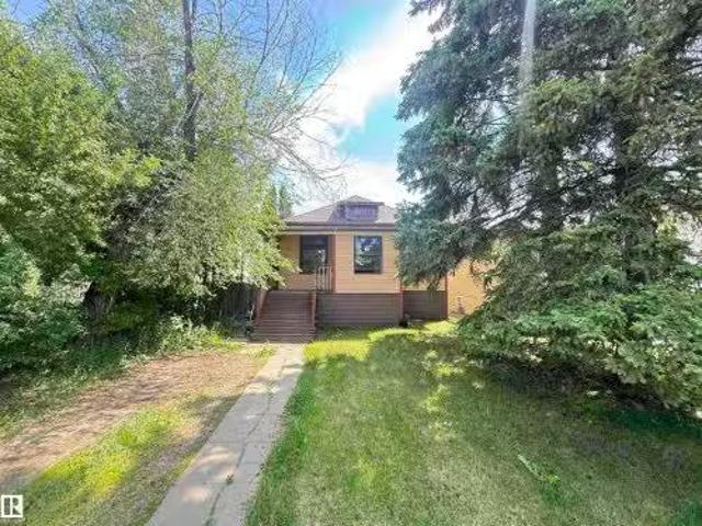 10719 74 Avenue, Edmonton, AB, T6E 1G7 house for sale Listi.