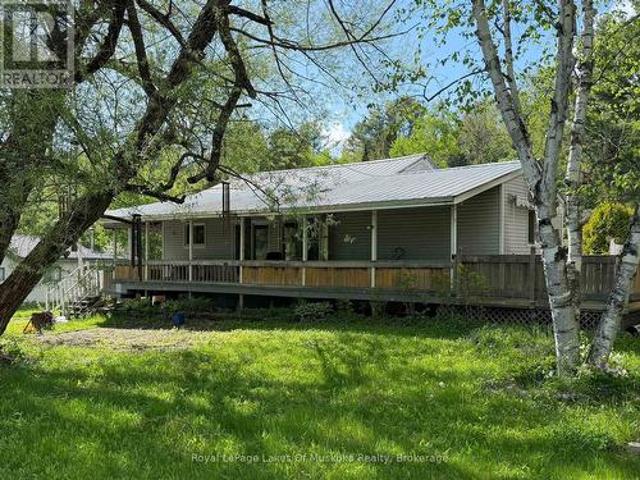 1071 Naismith Road, Bracebridge Macaulay, ON, P1L 1X4 house for sale | Listing ID X12964 | Royal LePage