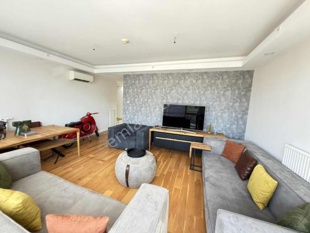 1071 Kadıköy'de Full+full Eşyalı Yıllık Peşin Ödemede Geçerli