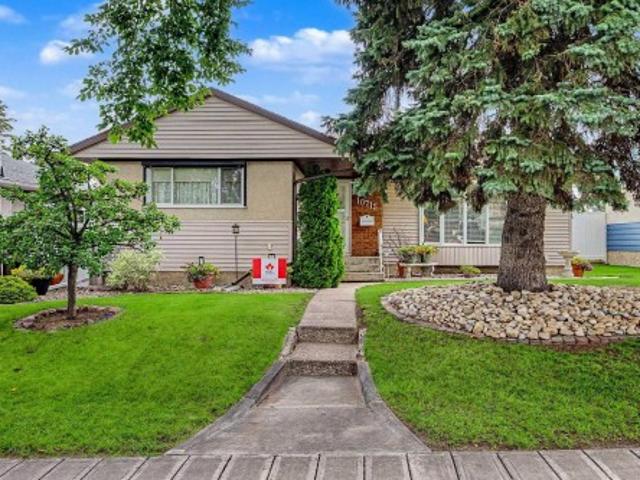 1071 Street Nw, Edmonton, AB, T6A 2E3 house for sale | Listing ID E4504 | Royal LePage