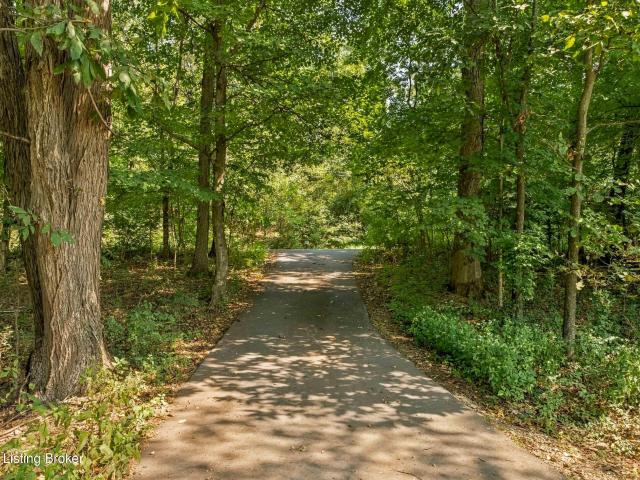 1071 Tanglewood Rd