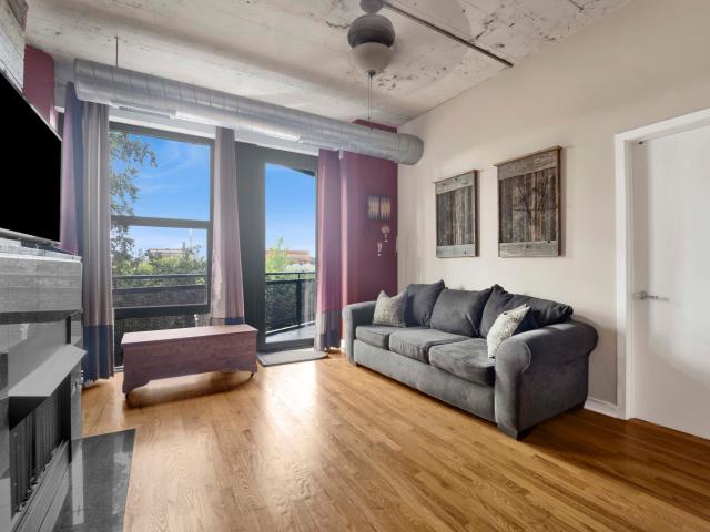 1071 W 15th Street # 214