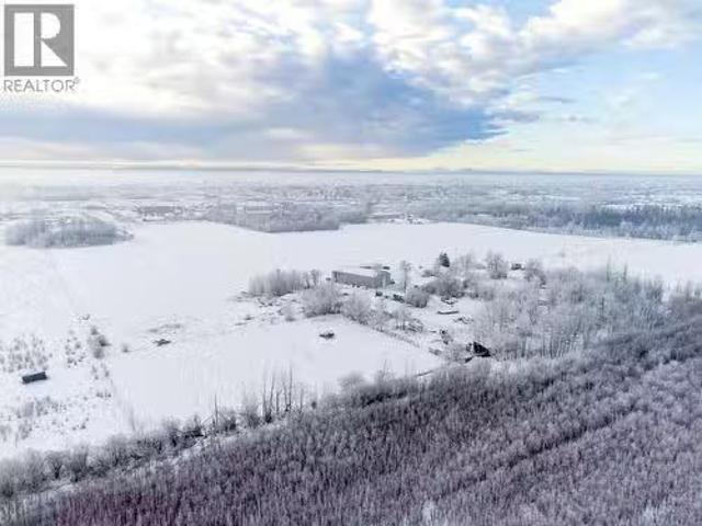 10727 Northern Lights Drive, Fort St. John, BC, V1J 0S8 hous.