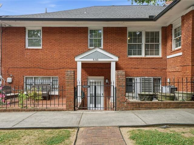1072 Monroe Drive NE