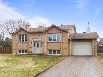 House for sale in T, Brossard - Garden