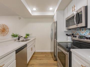 10737 San Diego Mission 115