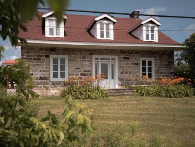 10735Z Route Sir Wilfrid Laurier, Mirabel, QC, J7N 1L8 house for sale | Listing ID 15990 | Royal LePage