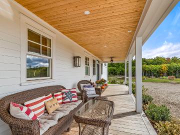 1073 Atlantic Highway, Northport, US, ME