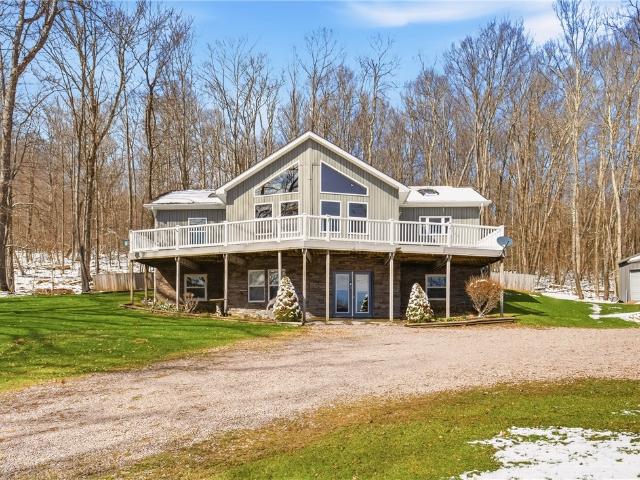 1073 Causeway Dr