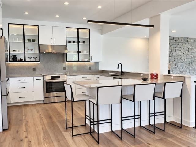 1073 Wonderland Trail B