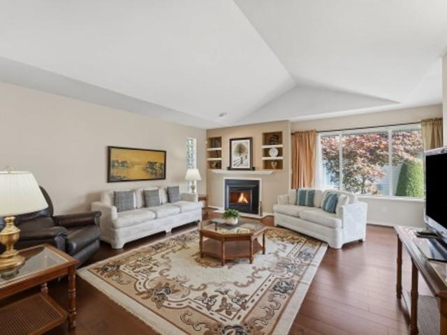 107 10172 Street, Surrey, BC, V3T 4P6 townhouse for sale | Listing ID R3173 | Royal LePage