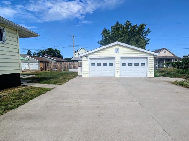 107 1st Avenue SW