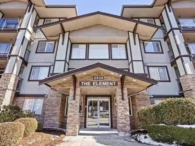 107 2038 Sandalwood Crescent, Abbotsford, BC, V2S 3H6 Single.