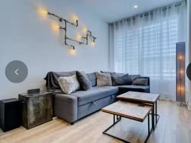 107 7255 Rue De Lunan, Brossard, QC, J4Y 0N4 lease for lease.