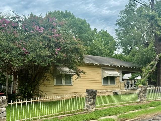 107 8th Street NE