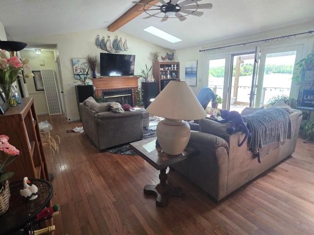 107 Comanche Trail