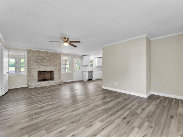 107 Carriage Lane