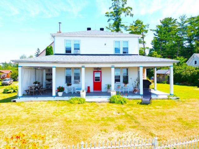 107 Ch. Des Bouleaux, Pontiac, QC, J0X 2G0 house for sale | Listing ID 20135 | Royal LePage