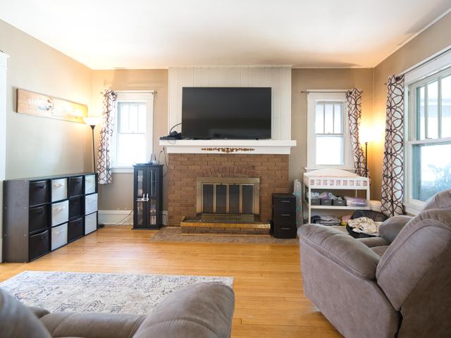 107 Clarence St