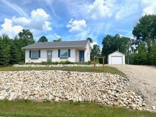 107 Crestview Drive, Onanole, MB, R0J 1N0 house for sale | Listing ID 202603 | Royal LePage
