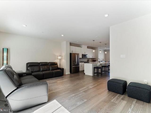 107 Arden Way