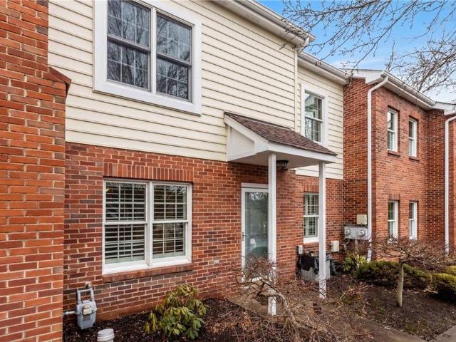 107 Boxwood Ct, Canonsburg, PA 15317 | MLS #1742