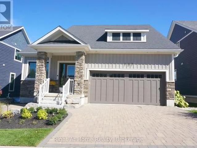 107 Beacon Drive, Blue Mountains, ON, N0H 2P0 house for sale | Listing ID X13106 | Royal LePage