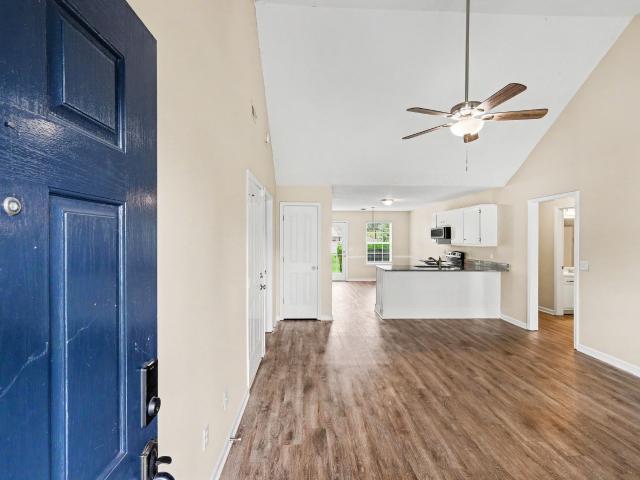 107 Breeze Dr