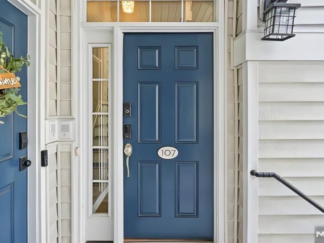 107 Brittany Court 281, Clifton, US, NJ