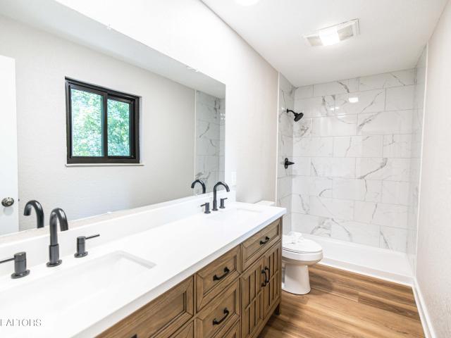 107 Garnet Lane